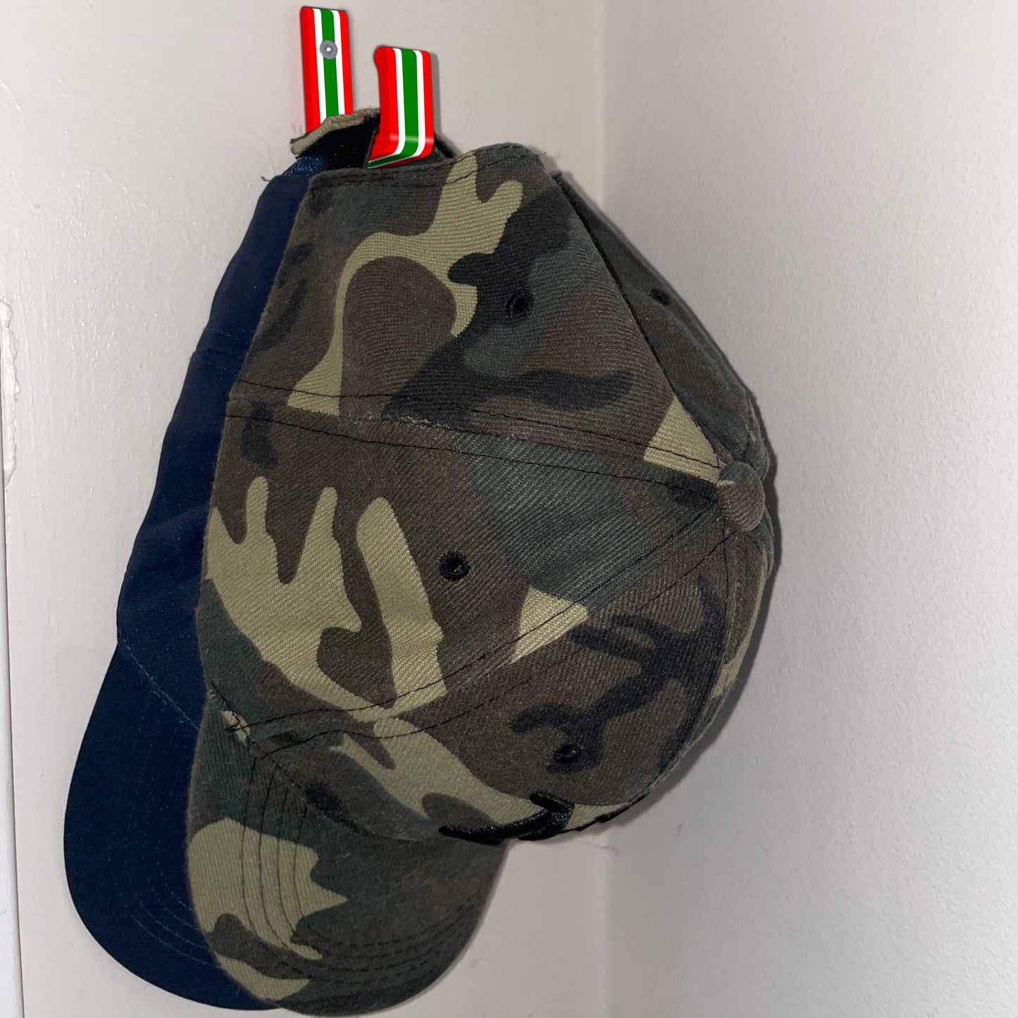Holiday Stick Em Up™ Cap Display – 2-Pack Wall Mount – Tri-Color