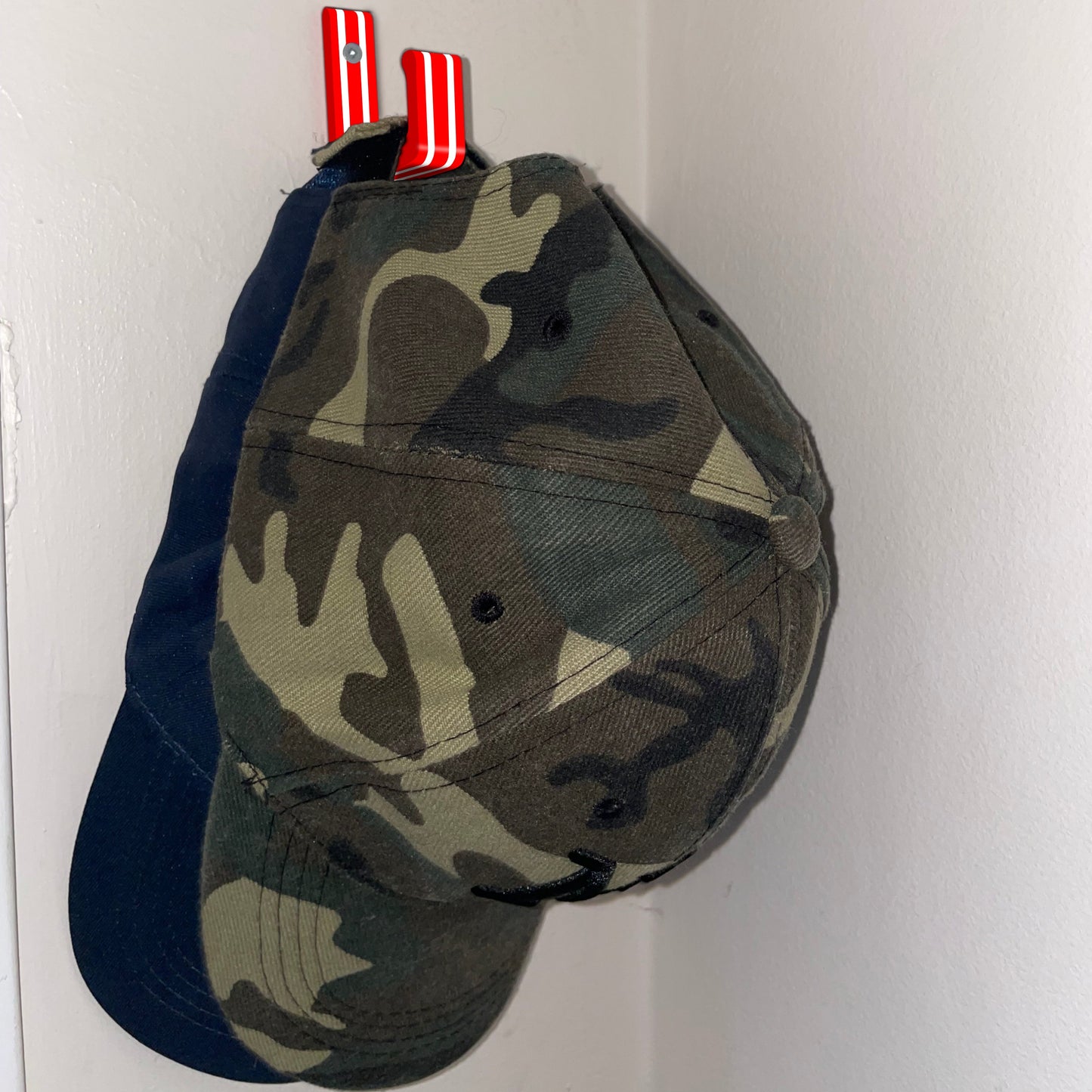 Stick Em Up™ Cap Display – 2-Pack Wall Mount – Tri-Color