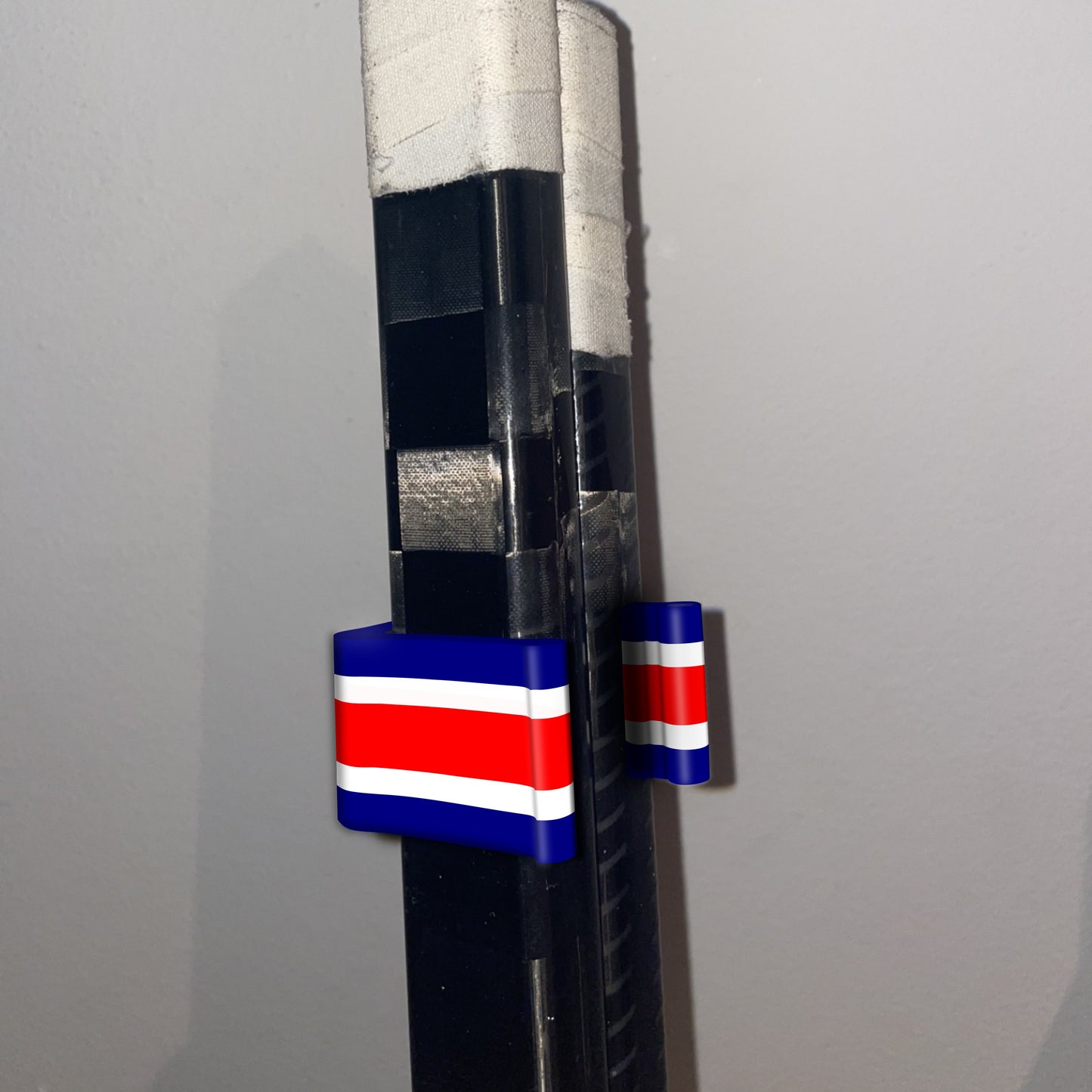 Stick Em Up™ Hockey Stick Clip - Portable - Tri-Color - INT/SR Compatible